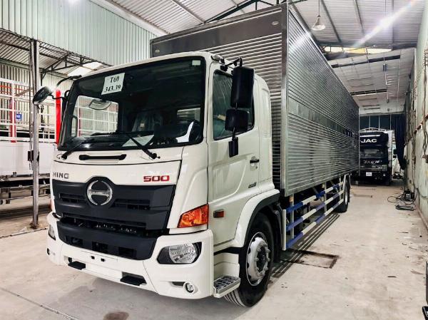 HINO FG8JT8A E5 8 Tấn Thùng Kín Inox