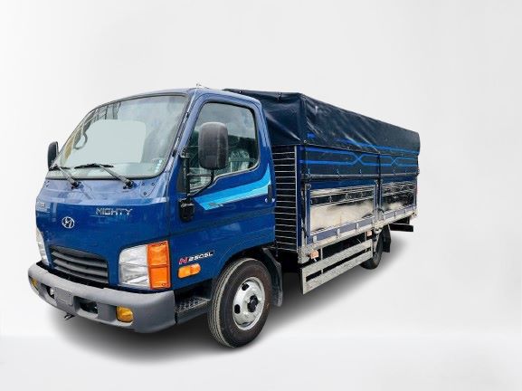 HYUNDAI N250SL THÙNG MUI BẠT